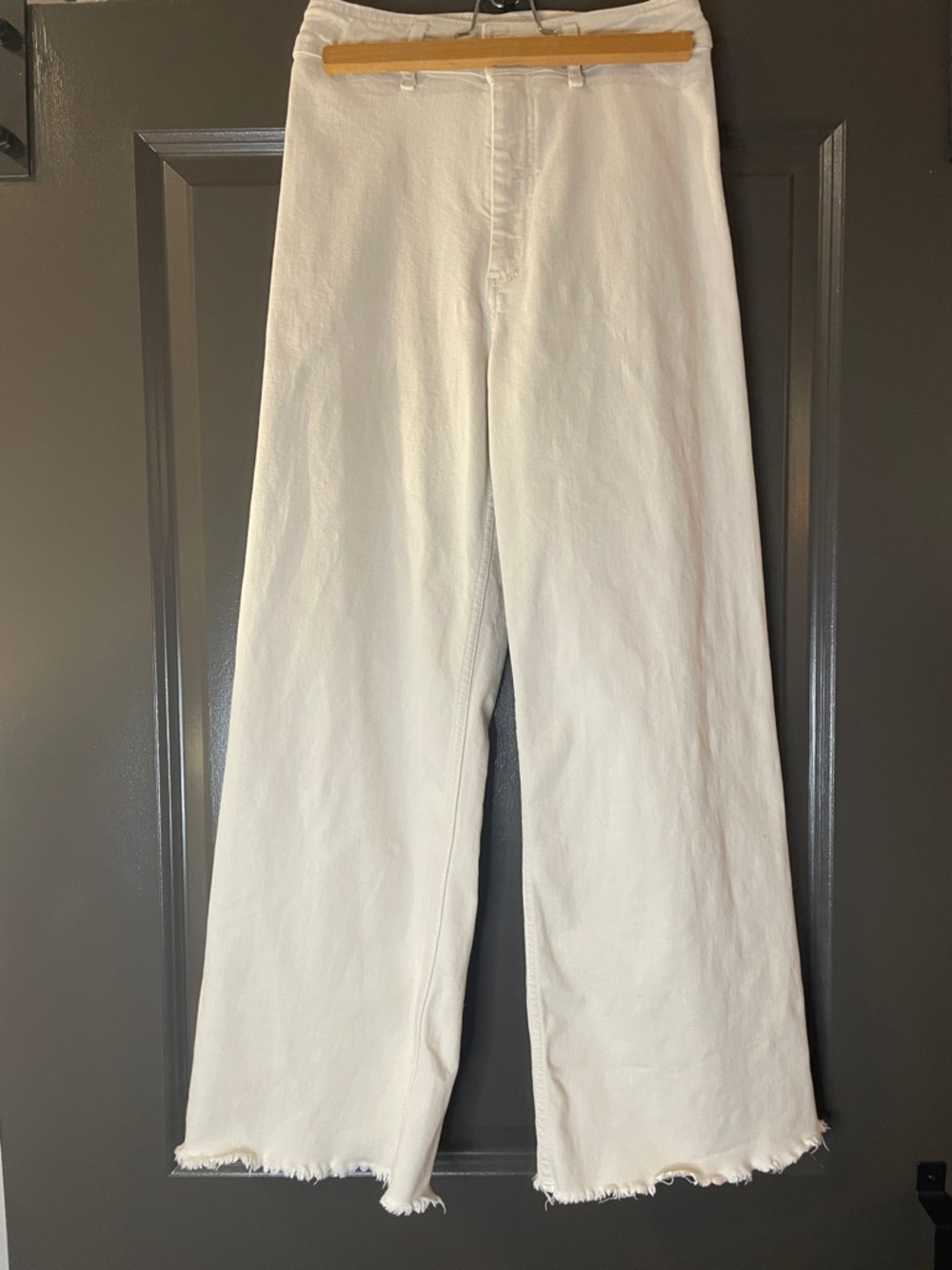ZARA Cream USA4 wide leg crop pant 
NWOT cotton cool mom summer